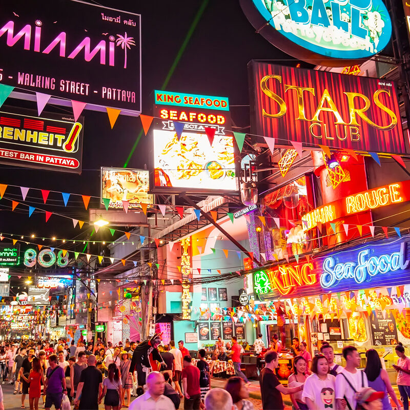 nightlife in pattaya at walking street